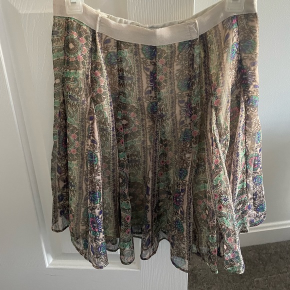 American Eagle floral skirt - Picture 2 of 4
